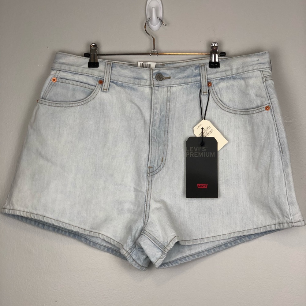 Premium Levi’s Light Rinse High Rise Shorts Sz 34